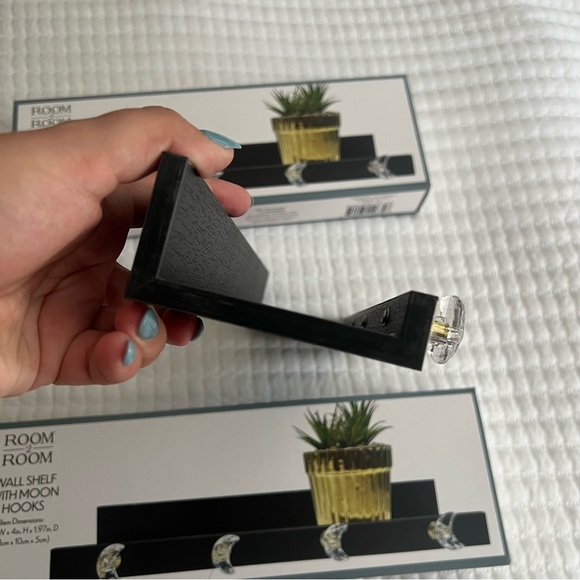 Crescent Moon Wall Shelves - Picture 4 of 6